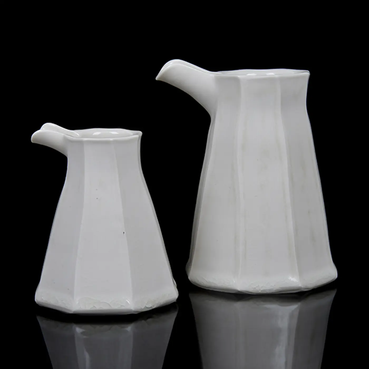 Ceramic artwork from Maak collection