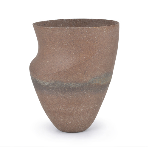 A brown stoneware vessel made by Jennifer Lee sold at auction by Maak Contemporary Ceramics