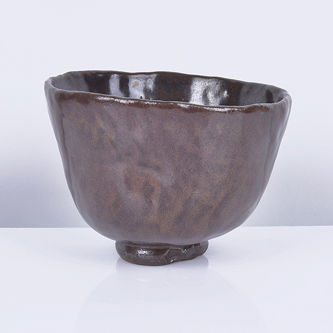 A red-brown stoneware bowl made by William Staite Murray in circa 1924 sold at auction by Maak Contemporary Ceramics