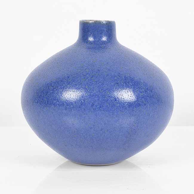 A blue porcelain small pot made by Eileen Lewenstein in circa 1980 sold at auction by Maak Contemporary Ceramics
