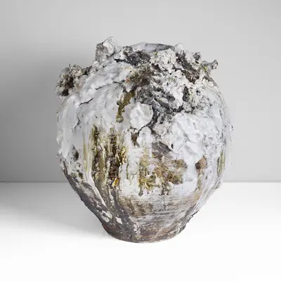Ceramic artwork from Maak collection
