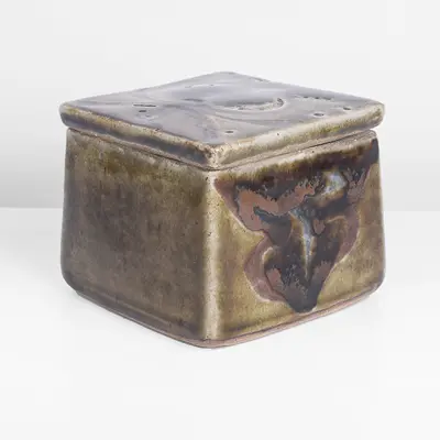Ceramic artwork from Maak collection