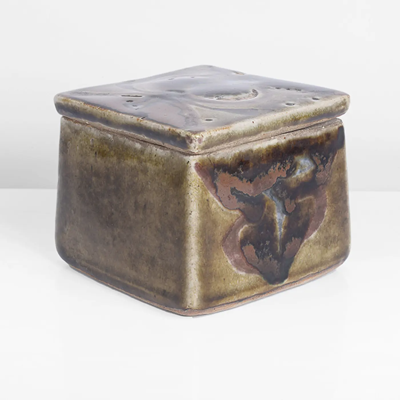 Ceramic artwork from Maak collection