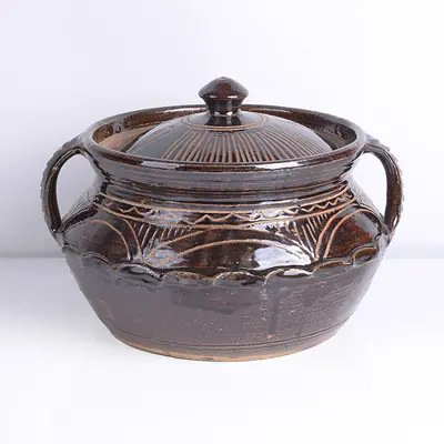 Ceramic artwork from Maak collection