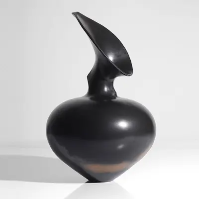 Ceramic artwork from Maak collection