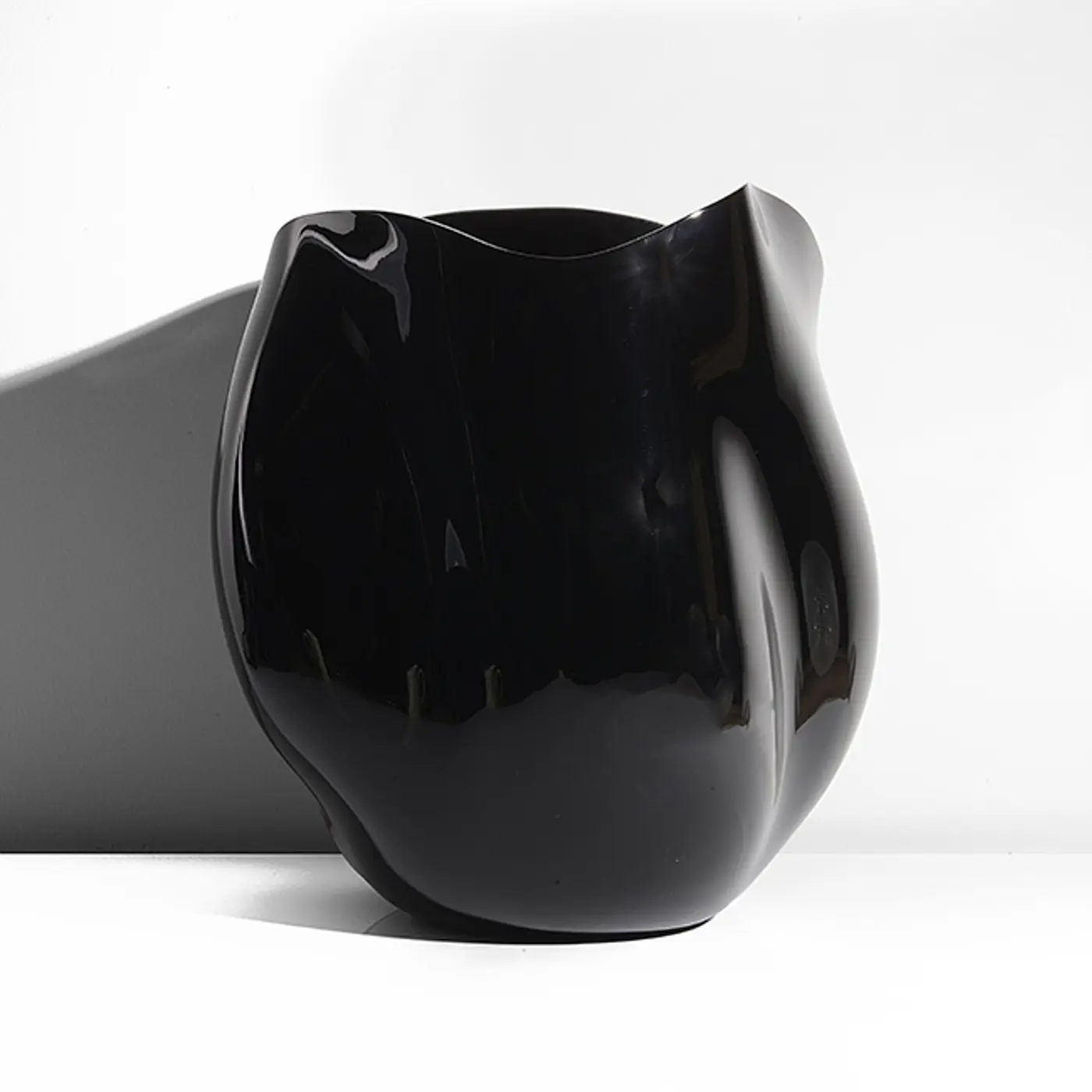Ceramic artwork from Maak collection