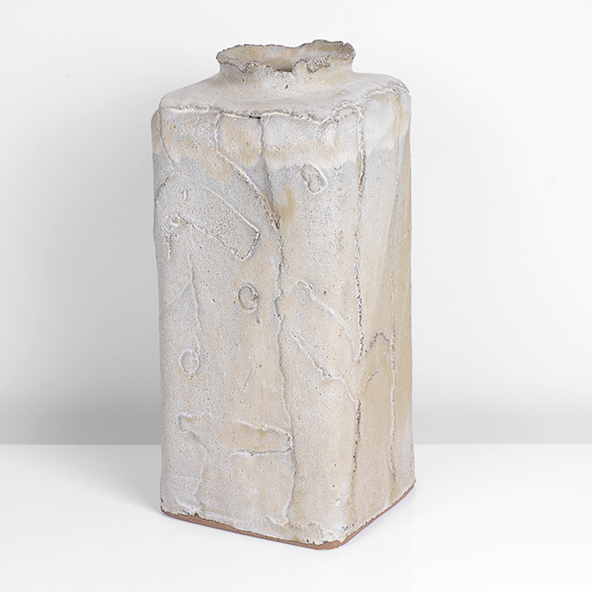 A cream stoneware vessel made by Ian Auld in circa 1970 sold at auction by Maak Contemporary Ceramics