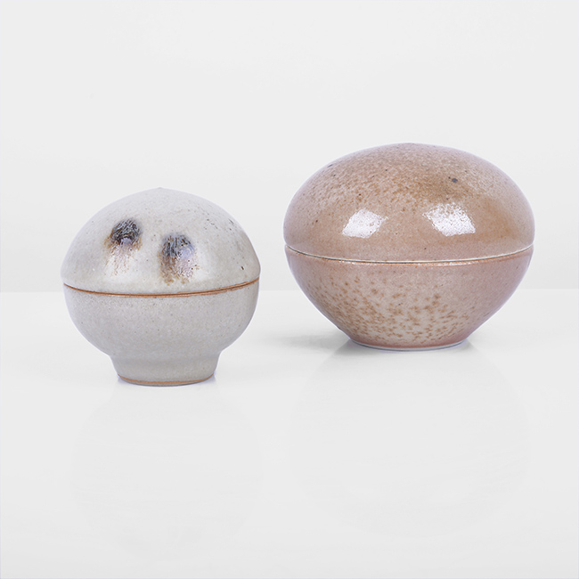 Two stoneware lidded boxes made by Gwyn Hanssen Pigott in circa 1965 sold at auction by Maak Contemporary Ceramics