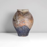 A stoneware jar made by Shimaoka Tatsuzo sold at auction by Maak