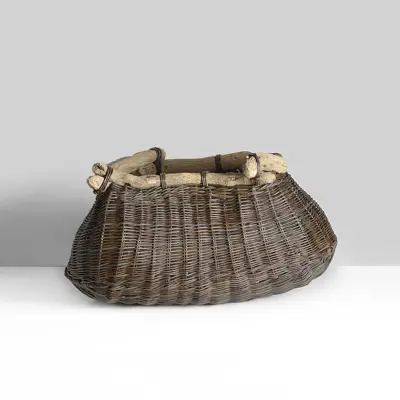 Craft artwork at Maak auction