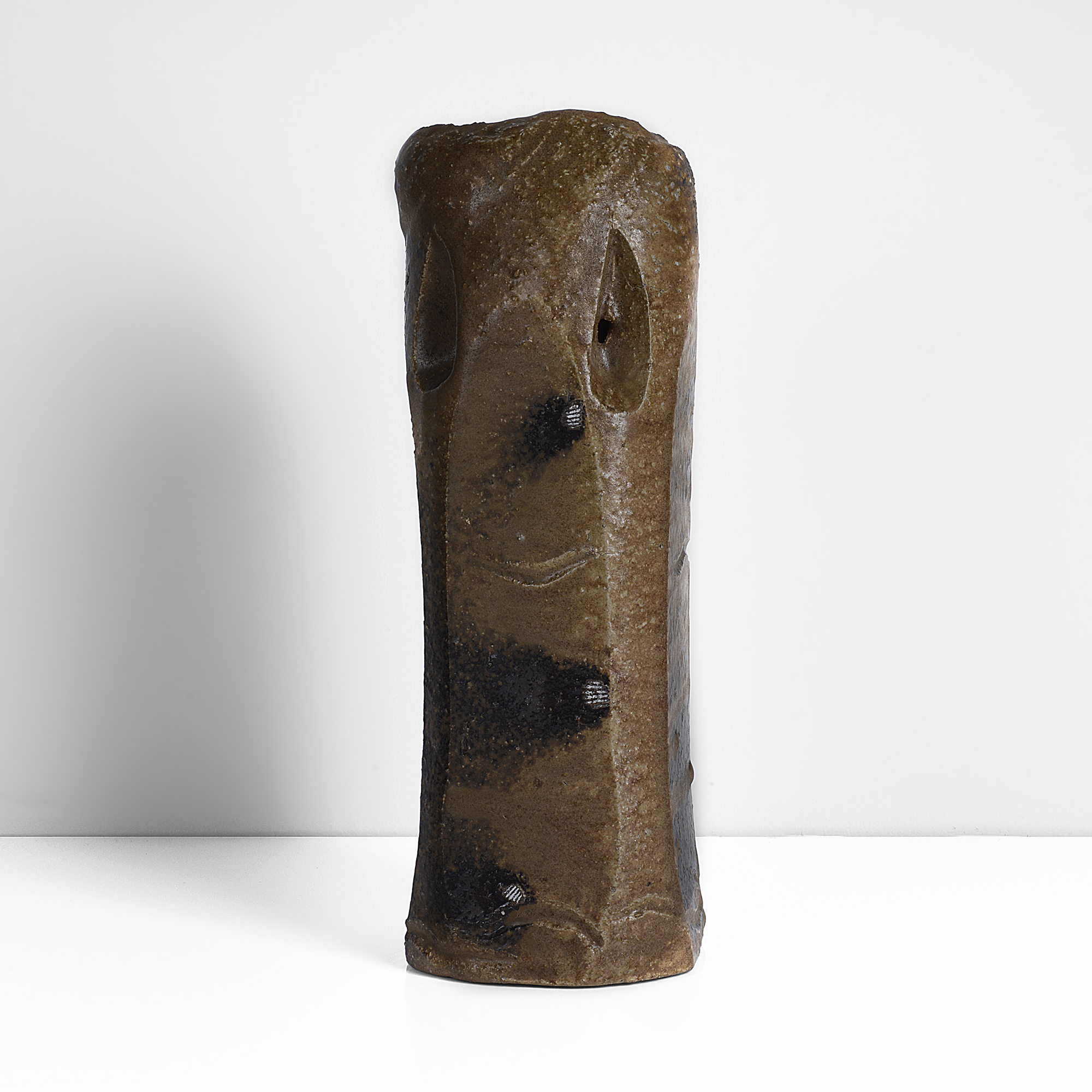 A stoneware bizen vase made by Isezaki Jun sold at auction by Maak