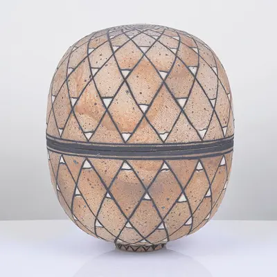 Ceramic artwork from Maak collection