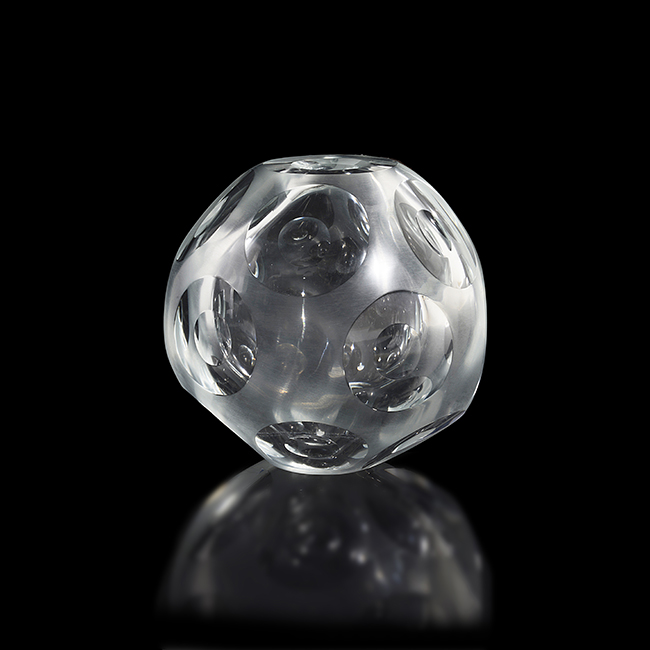 A glass sculpture 'Mille Occhi' made by Ritsue Mishima in 2002
