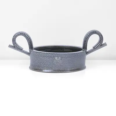 Ceramic artwork from Maak collection